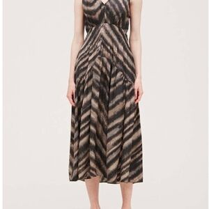 Stunning Dress by Grade & Gather- So fabulously flowy! Size Small